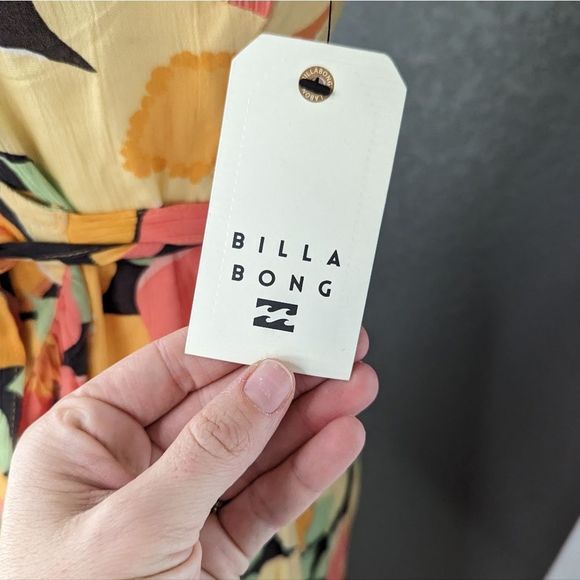 Billabong Floral Wrap Dress - Picture 10 of 10
